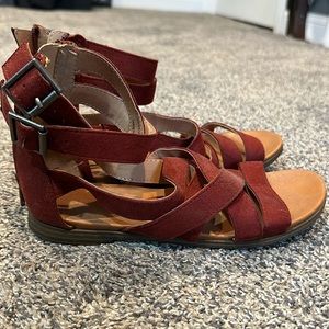 Target Universal Thread Zip Up Sandals